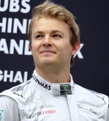 <b>Rosberg</b> emula a su padre y convierte a ambos en la tercera saga ganadora de la F1
