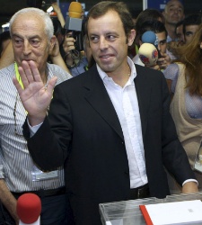 rosell_vota.jpg