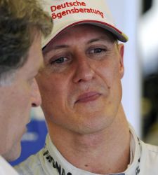 Schumacher domina los segundos libres del GP de Australia; <b>Alonso</b> acaba cuarto