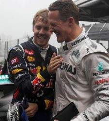 <b>Michael Schumacher</b> asegura que dejar pasar a Vettel fue un gesto "natural"