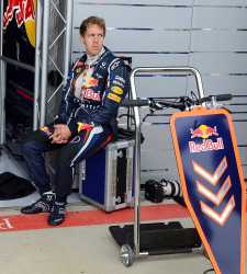 <b>Vettel</b>: "Sería más feliz si hubiera ganado, pero fue un gran resultado de equipo"