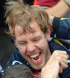 <b>Vettel</b> volvió a ser 'indultado' en Brasil tras adelantar con bandera amarilla