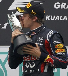 vettel-malasia-TROFEO-2011.jpg