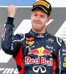 <b>Vettel</b> se solidariza con Alonso: "El accidente ha sido una pena"