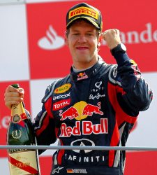Vettel, de 'niño prodigio' a 'hombre récord' en Monza