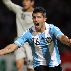 ÚLTIMA HORA: El centro de Madrid colapsado por el desalojo de los 'indignados': hay grandes retenciones El Kun Agüero confirma vía Twitter que ya está en Manchester para firmar por el City