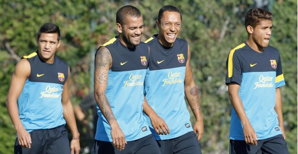 Alves-Adriano-2012-entreno-efe.jpg
