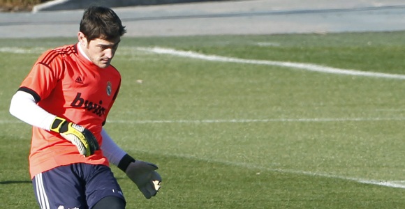 Casillas-entreno-2013-efe.jpg