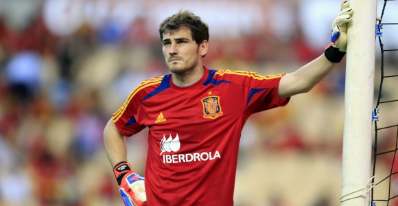 Casillas-entreno-espana-2012-efe.jpg