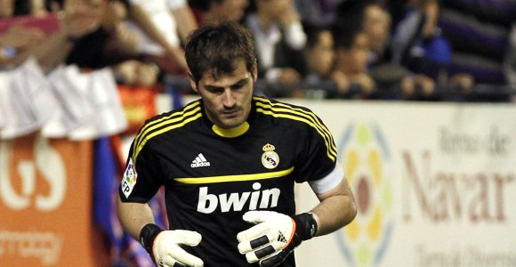 Casillas-mirada-pamplona-2012-efe.jpg