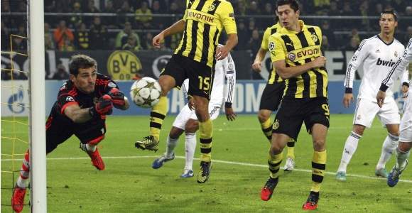 Casillas-parada-dortmund-2012-EFE-ok.jpg