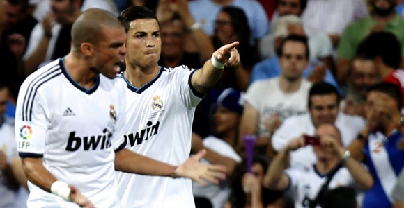 Cr7-celebra-supercopa-senala-2012-efe.jpg
