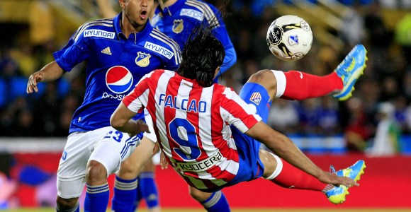 Falcao-chilena-gol-millonarios-2012-efe.jpg