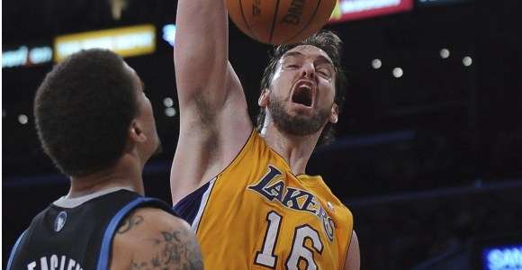 Gasol-machaca-Wolves-2012.jpg