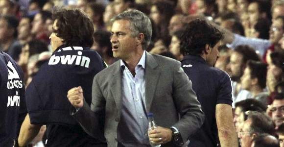 Mourinho-celebra-clasico-2012-efe.jpg