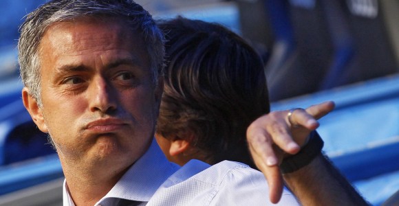 Mourinho-resopla-2012-banquillo-reuters-verano.jpg