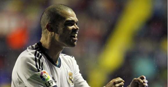 Pepe-celebra-levante-2012-reuters.jpg