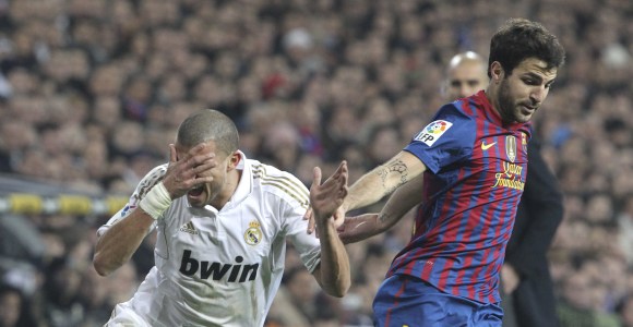 Pepe-simulacion-cesc-2012-copa-efe.jpg