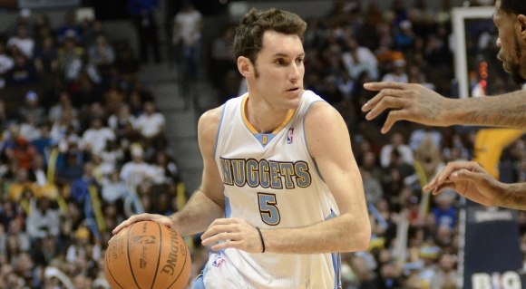 <b>Rudy</b> apenas juega nueve minutos en la derrota de Denver ante Dallas (95-112)