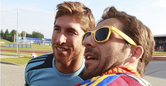Sergio-Ramos-foto-aficionado-Espana-Efe-2012.jpg