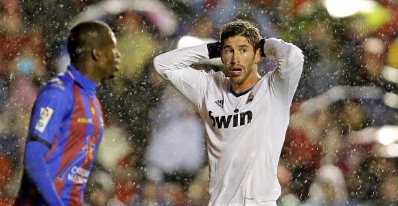 SergioRamos-lamento-levante-2012-efe.jpg