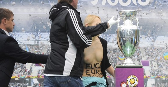 Ucrania-Euro-desnuda-robo-copa-2012-efe.jpg
