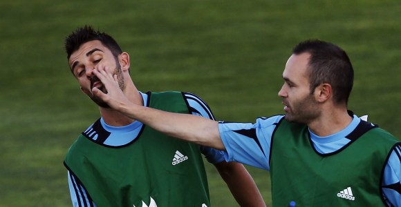 Villa-bromea-Iniesta-2012-Reuters.jpg
