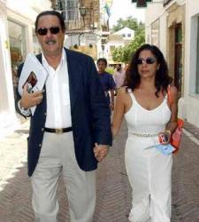 Isabel_Pantoja_Julian_Munoz.jpg