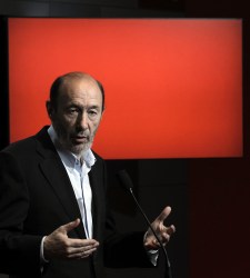 Rubalcaba-fondo-rojo-2011.jpg