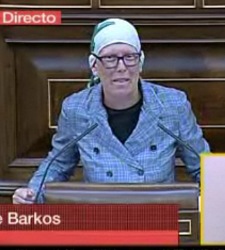 Uxue-Barkos-panuelo.jpg