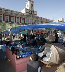 acampada-sol-sofa.jpg