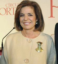 ana-botella-lujo.jpg