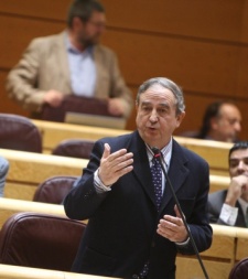 anasagasti-efe-de-pie-.jpg
