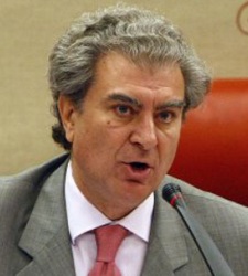 cesar_antonio_molina.jpg