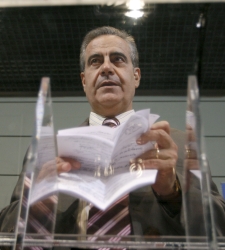 corbacho_atril_papel.jpg