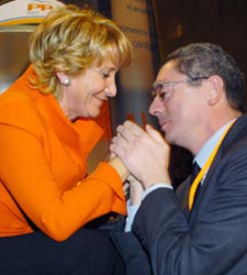 gallardon_aguirre-besotraidor225.bmp