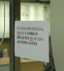 huelga_metro_cartel.jpg