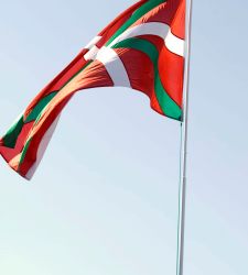 ibarretxe_bandera.jpg