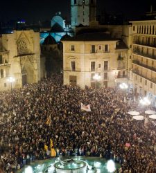 mani_valenciadimissio225.jpg