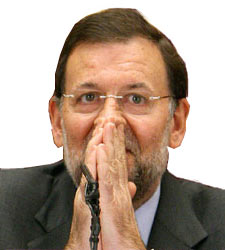 rajoy-preocupado_manos.jpg