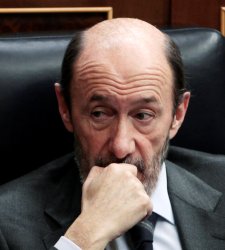 rubalcaba-preocupado.jpg