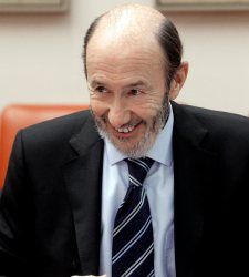 rubalcaba-risa.jpg