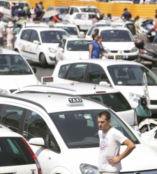 taxis.JPG