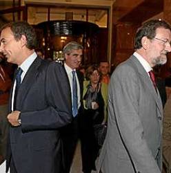 zapa_rajoy_enzarzados225.jpg