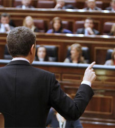 zapatero-espaldas.jpg