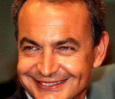 zapatero-sonrie.jpg