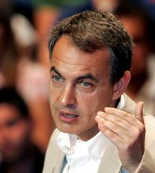zapatero_albacete3_225.jpg