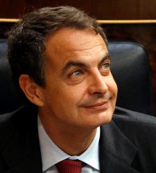 zapatero_austero_bien.jpg