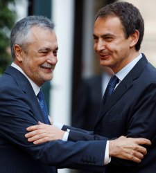 zapatero_grinan_sevilla.jpg