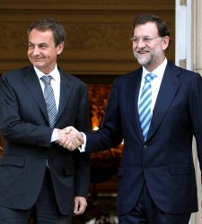 zapatero_rajoy_moncloa_mayo.jpg